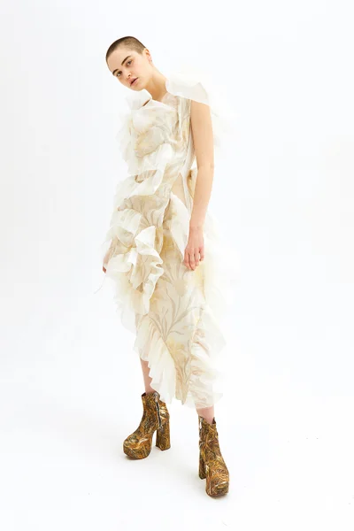 Look 12